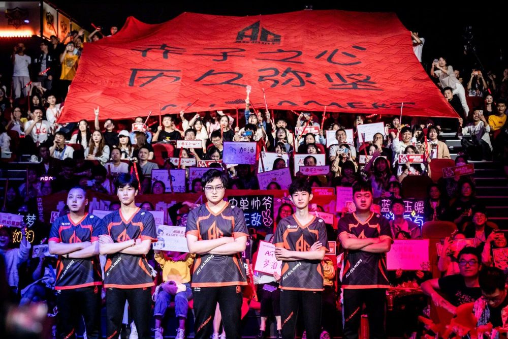 而他的表现