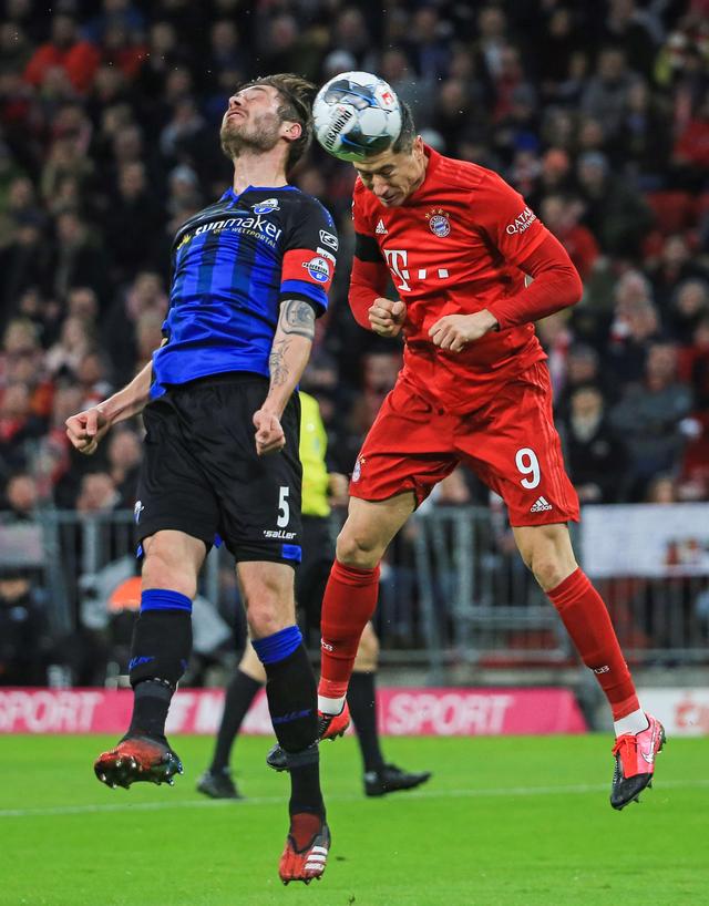 像是对小卡 像是对小卡