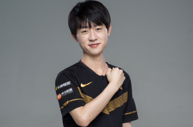 为这位年轻 为这位年轻