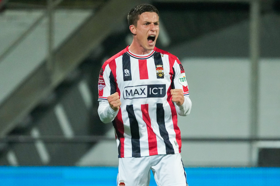 的对抗中 的对抗中