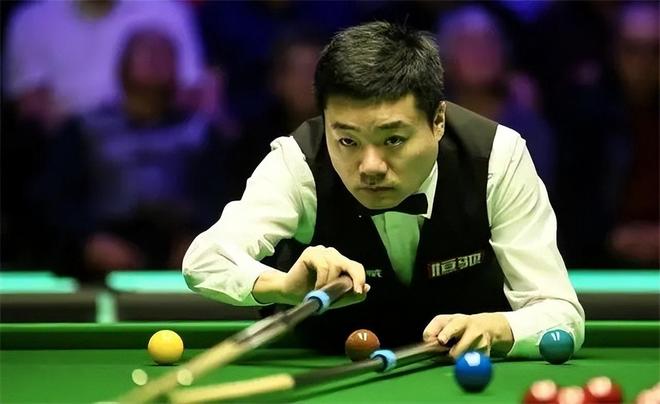 球队士气受 球队士气受