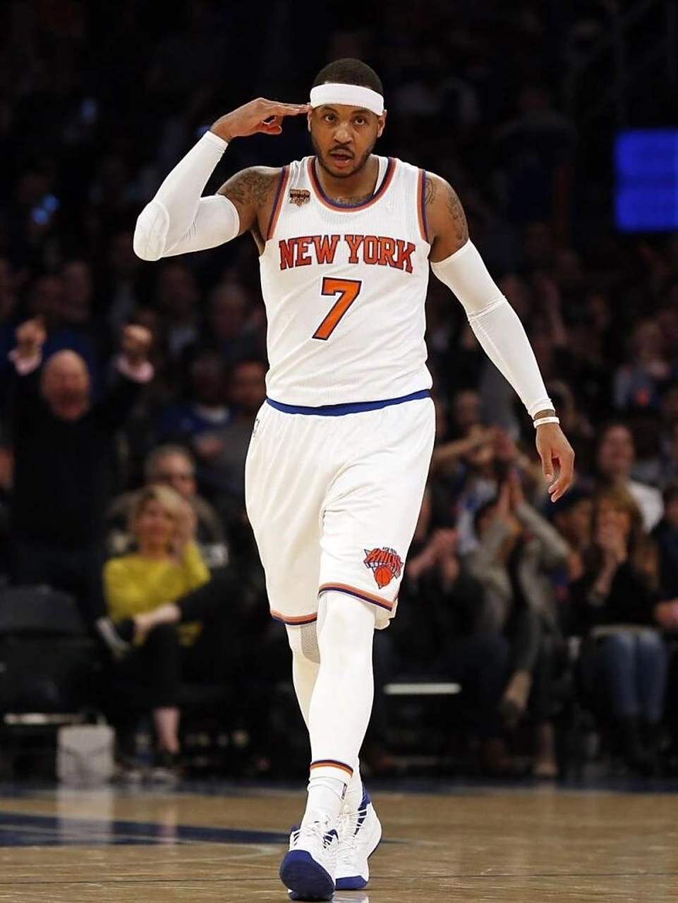 郑钦文多哈站首秀对手出炉！夺冠概率排名第五，黑长裙亮相晚宴.