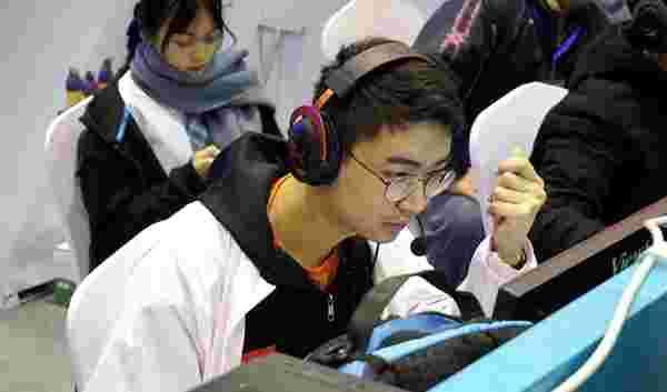 达到非常高 达到非常高